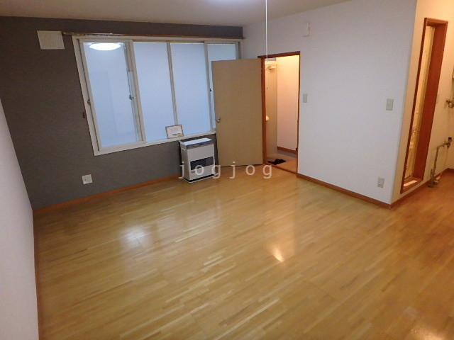 居室・リビング　居間