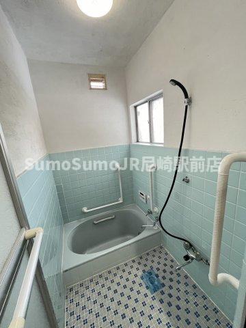 バス・シャワールーム　日々の疲れを癒すお風呂付です