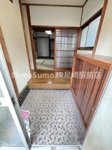 玄関　落ち着いた玄関です