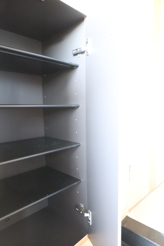 玄関　キッチン