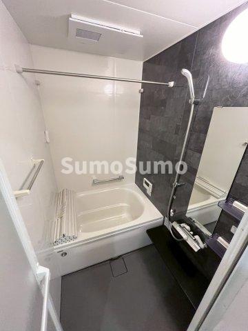 バス・シャワールーム　落ち着いた空間のお風呂です