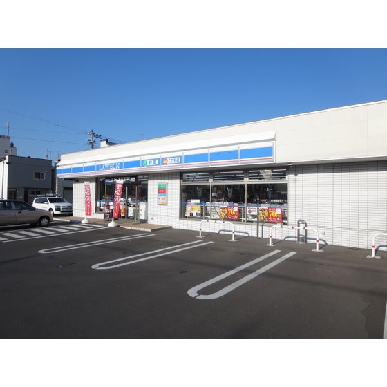 コンビニ　ローソン北見北４条西五丁目店（コンビニ）まで98m