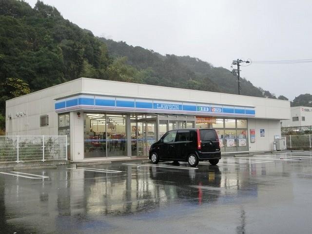コンビニ　ローソン 水巻牟田店（コンビニ）まで610m