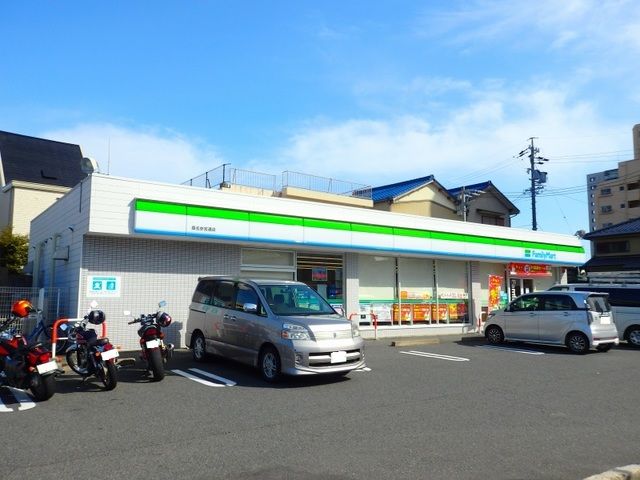 コンビニ　ファミリーマート桑名参宮通店（コンビニ）まで600m