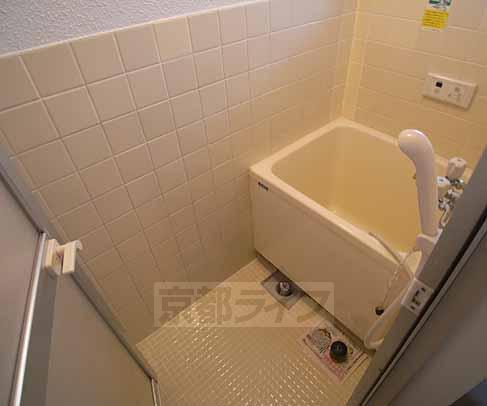 バス・シャワールーム　お部屋によって新しさが異なる場合がありますので要現地確認