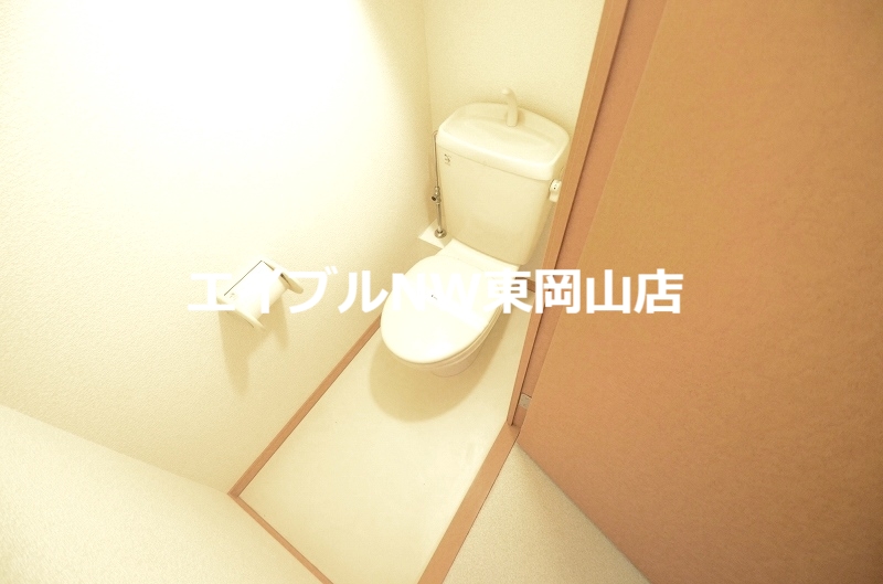 トイレ　備品や設備仕様は号室等により異なります現地をご確認ください。