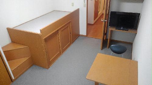 その他部屋・スペース　収納付き造り付けベッドがついてます。