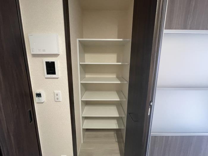 居室・リビング　収納