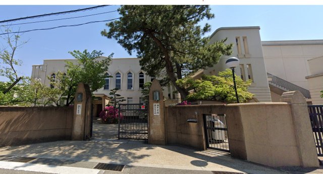 高校・高専　灘中学校・高等学校（高校・高専）まで1282m