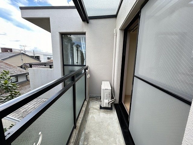 バルコニー　同マンション別部屋