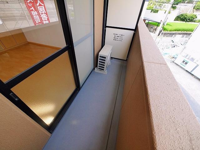 バルコニー　落ち着いた時間を過ごせるバルコニーです