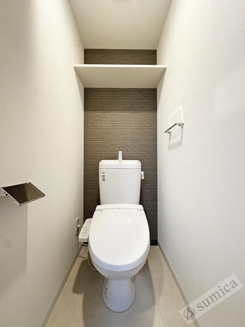 トイレ　温水洗浄暖房便座