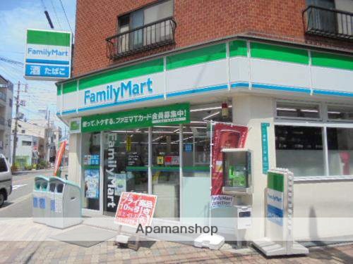 コンビニ　ファミリーマート（コンビニ）まで225m