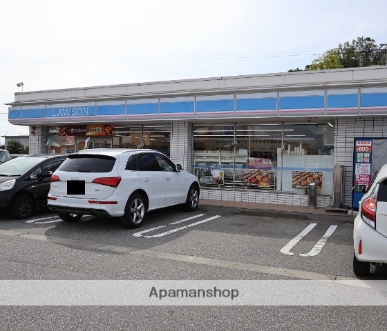 コンビニ　ローソン（コンビニ）まで181m