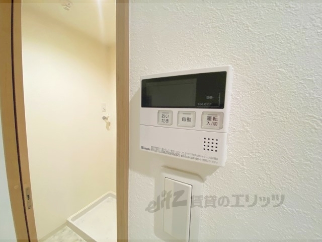 その他設備　給湯器リモコン
