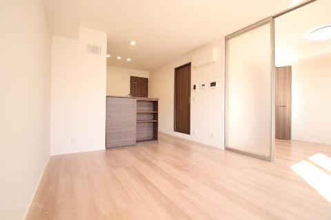 居室・リビング　人気のカウンターキッチン仕様