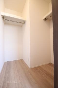 収納　ウォークインクローゼット