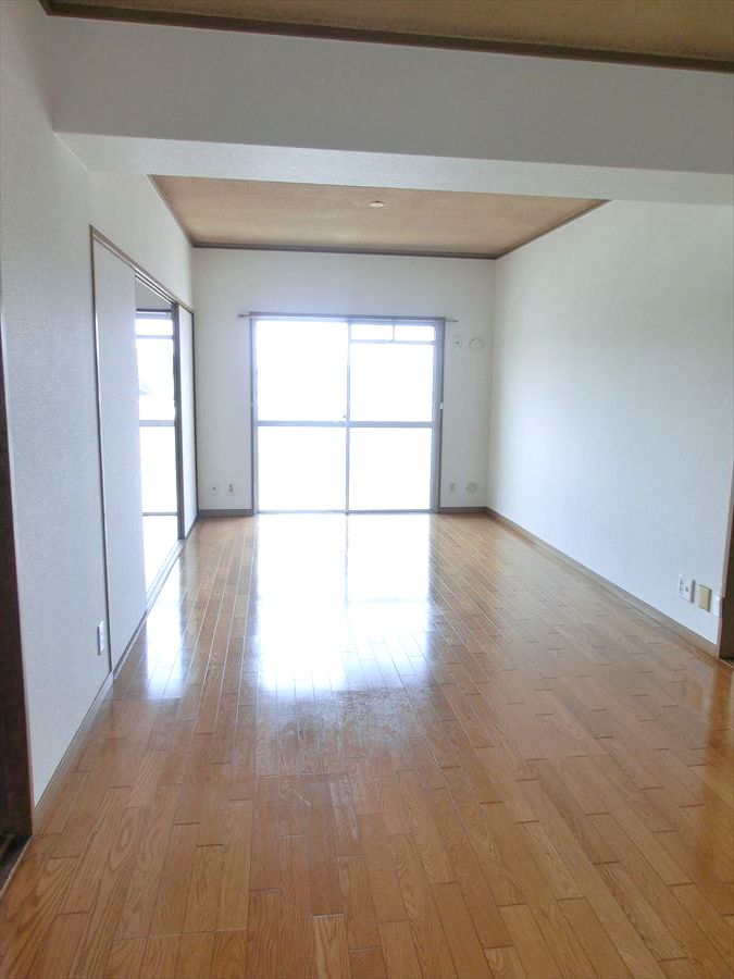 居室・リビング　広いリビング★