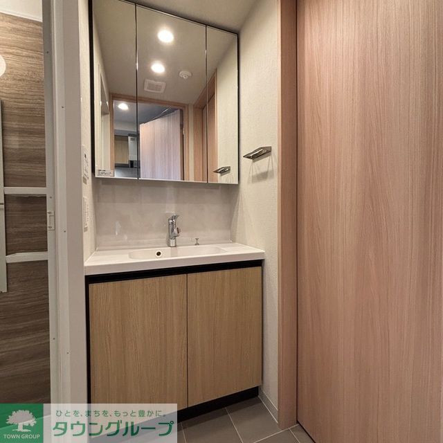 洗面設備　※写真は同タイプ住戸です。