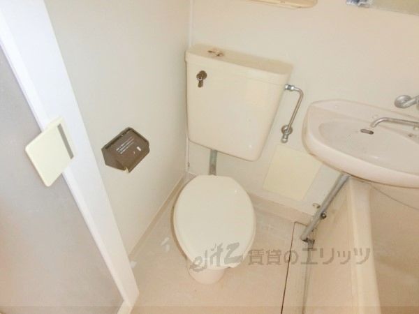 トイレ　トイレ