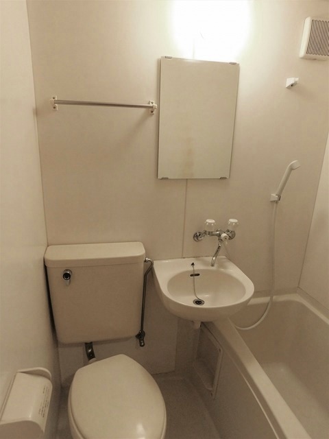 バス・シャワールーム　３点ユニットバス・参考