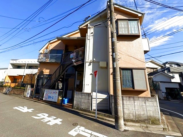 建物外観　内見可能です。ご一報下さい。定期借家契約２年・