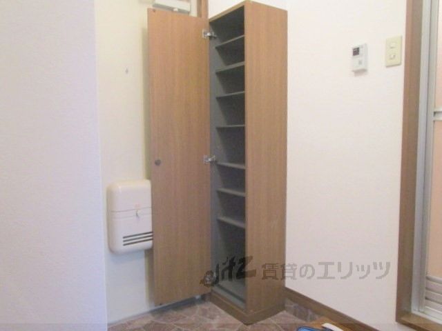 その他設備　下駄箱