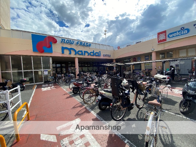 スーパー　（株）万代／新石切店（スーパー）まで356m