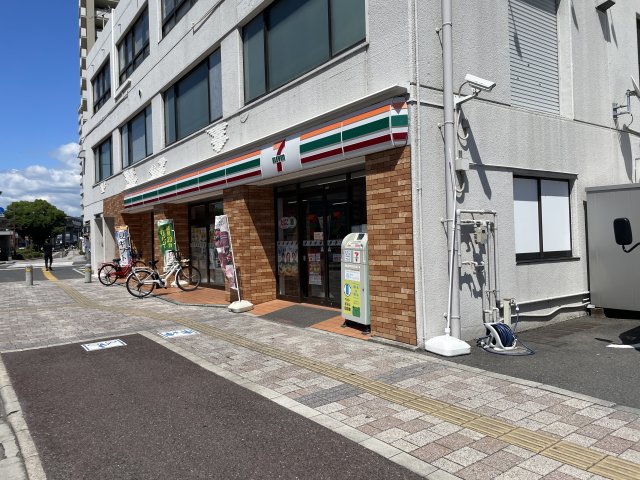 コンビニ　セブン－イレブン　広島大芝水門東店（コンビニ）まで101m