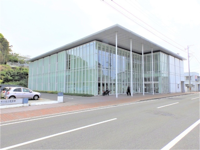 図書館　四国中央市川之江図書館（図書館）まで972m