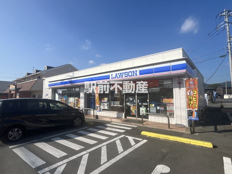 コンビニ　ローソン　玉名築地店（コンビニ）まで300m