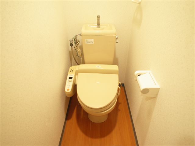 トイレ　※同建物別部屋の写真になります。