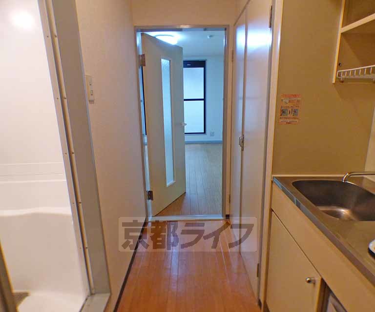 その他部屋・スペース　玄関から撮影したお写真です。