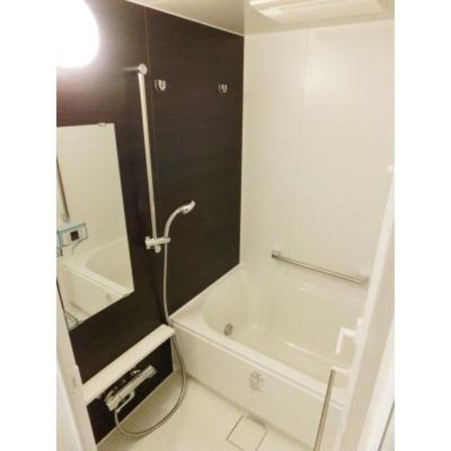 バス・シャワールーム　※写真は同タイプ住戸です。