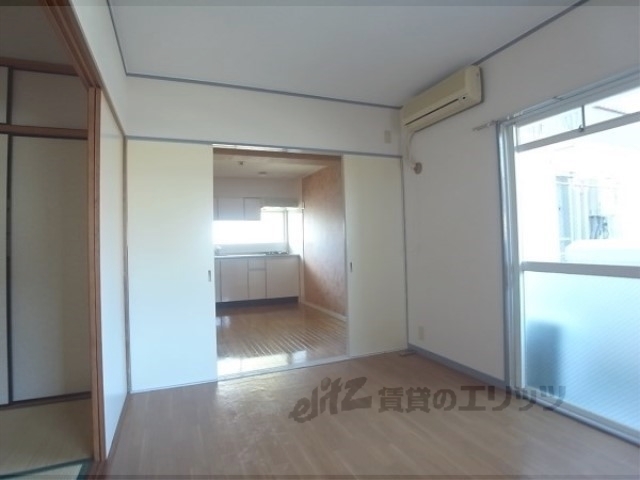 居室・リビング　洋室