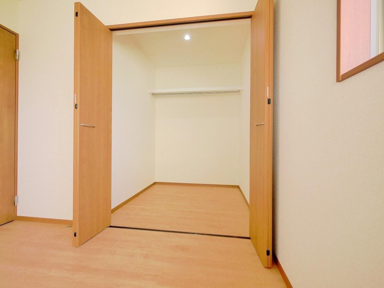 収納　ウォークインクローゼット