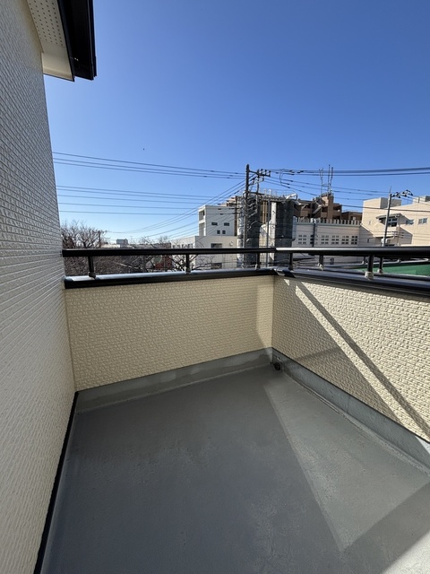 バルコニー　３階