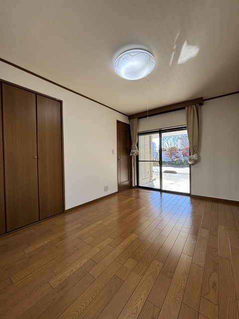 その他　１階洋室６．５畳