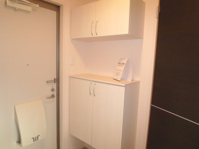 玄関　大容量のシューズボックスで収納楽々♪