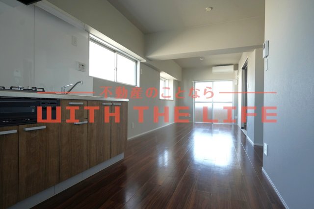 キッチン　コンパクトなキッチンで掃除もラクラク