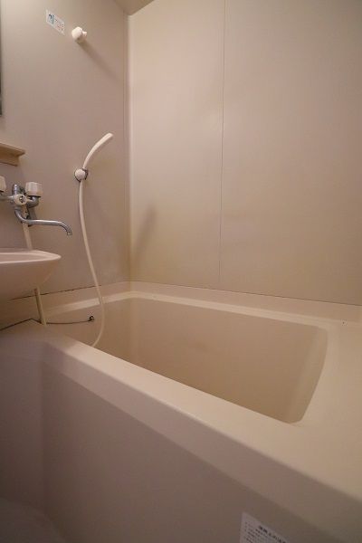 バス・シャワールーム　日々の疲れを癒すお風呂付です