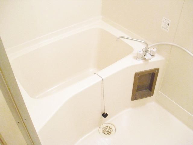 バス・シャワールーム　※別部屋の参考お写真です