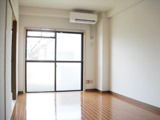 居室・リビング　※別部屋の参考お写真です