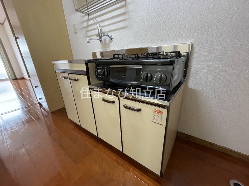 キッチン　別室同型写真