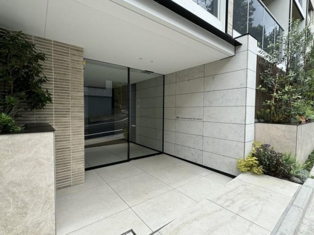 エントランス　建物の内部です