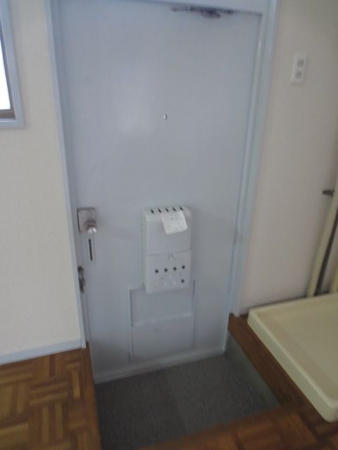玄関　★お問い合わせはタウンハウジングまで★
