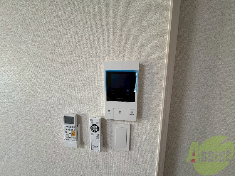 セキュリティ　ＴＶモニター付インターホンです。来客者の顔が見えるので安心！