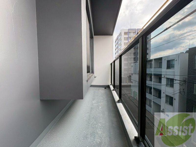 バルコニー　バルコニーです。洗濯物を干したり一息ついたりできますね！