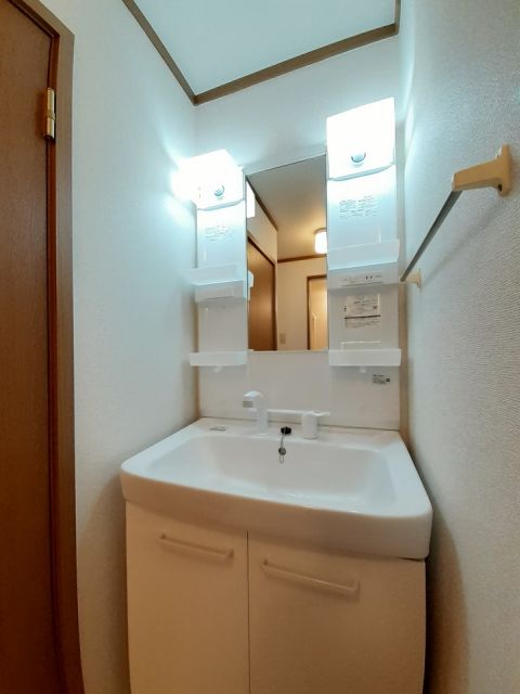 ブルーライン 立場駅 徒歩18分 2階建 築25年の内装写真