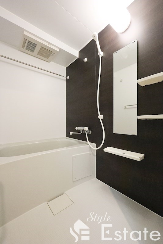 バス・シャワールーム　バスルーム